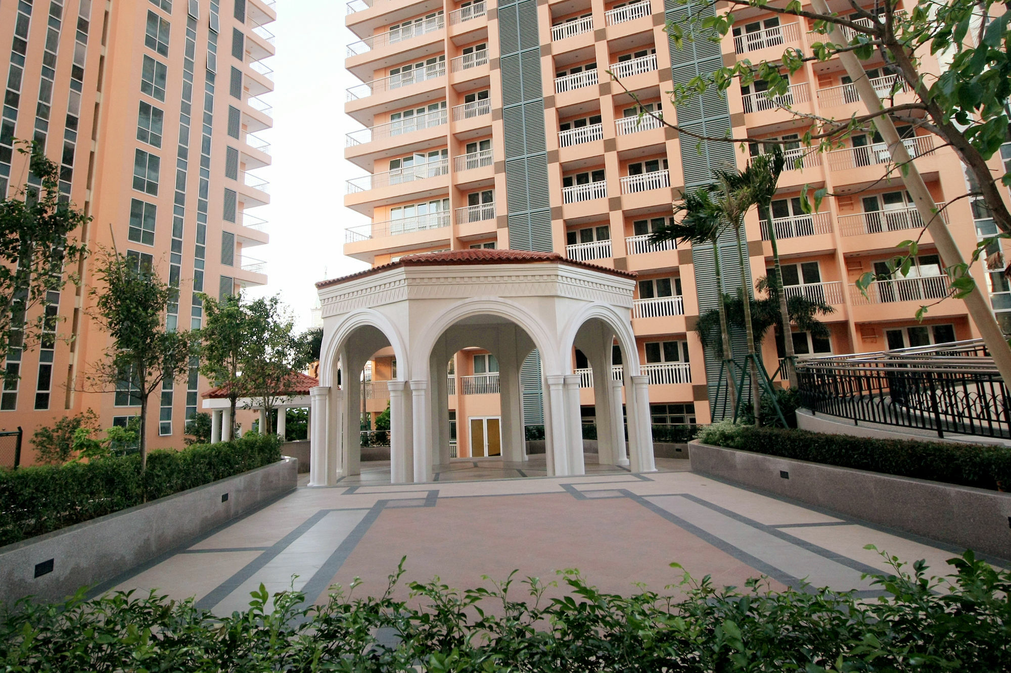 Maxstays - Max Style @ The Venice Residences Taguig Luaran gambar